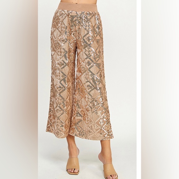 Gold Sequins Velvet 2 piece Large Set - Picture 2 of 8